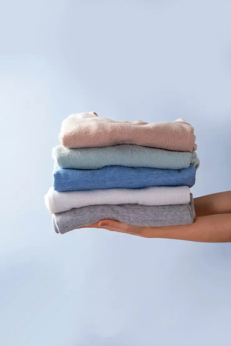 images/folded-clothes